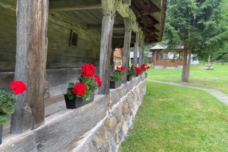 LA PAS PE VALEA GURGHIULUI, ADEVĂRATĂ VALE A REGILOR